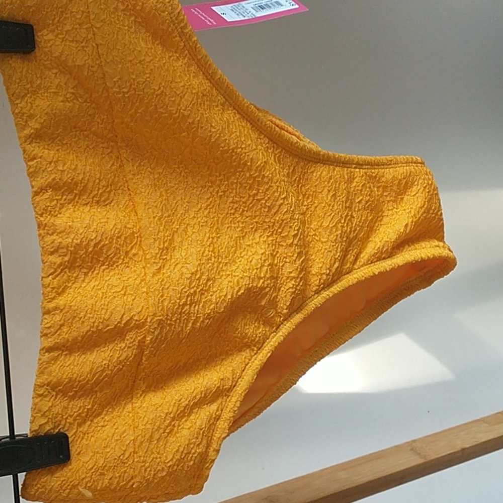 HIGH WAISTED BIKINI BOTTOM